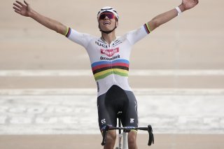 Mathieu van der Poel visera le titre olympique sur route KEYSTONE/AP/CHRISTOPHE ENA